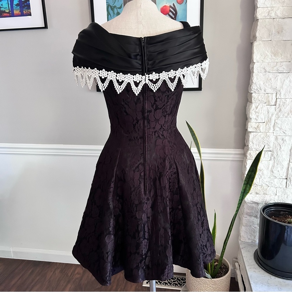 Vintage 80s Black Lace Dress Off Shoulder Gothic Prom Cocktail Size XS - Picture 2 of 12